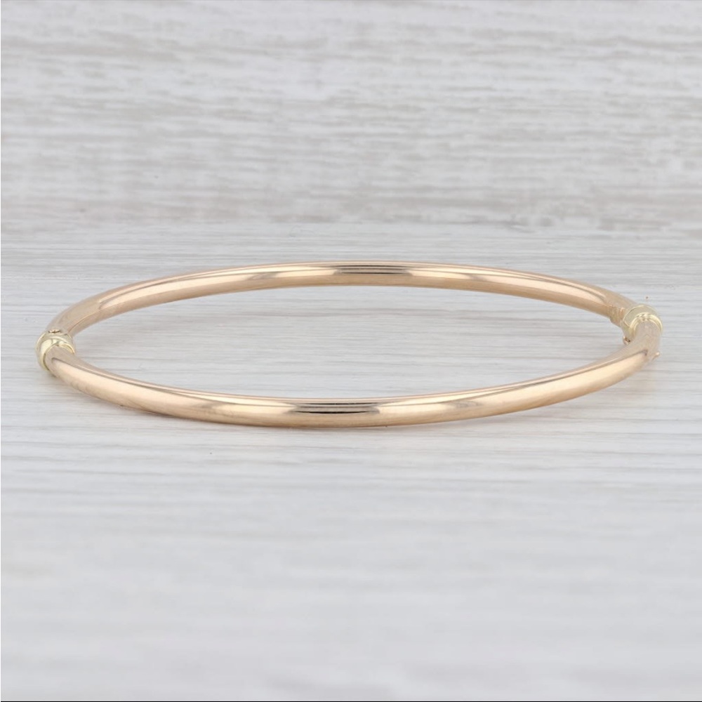 14 Kt gold bangle